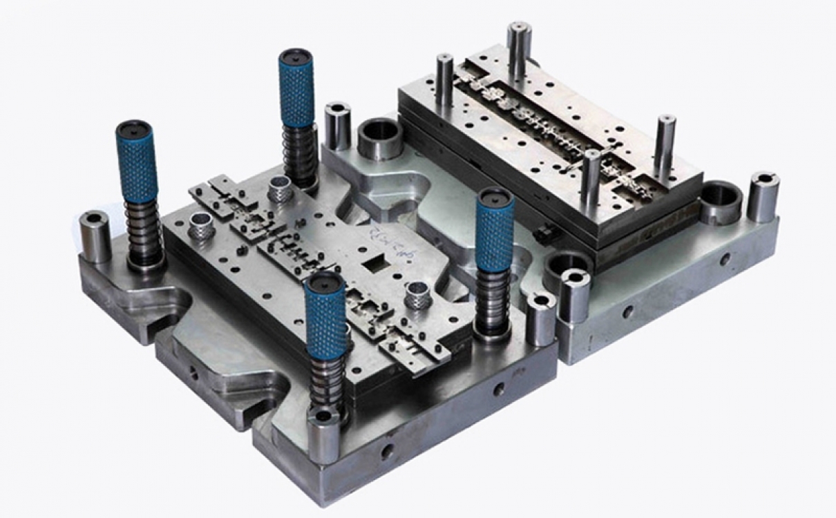精密沖壓模具-山東省濟(jì)寧市