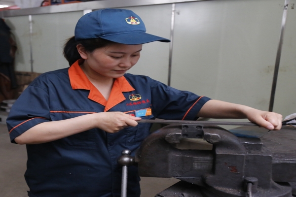 熱烈慶祝張微微、臧勝建榮獲“濟(jì)寧市技術(shù)能手”榮譽(yù)稱號